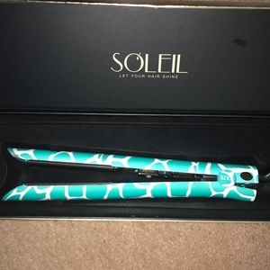 Soliel Professional flat iron